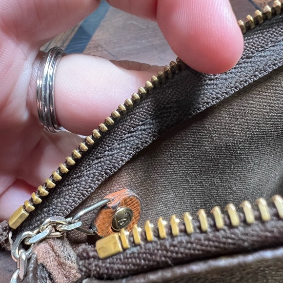 Louis Vuitton Limited Edition Trunks & Bags Mini Pochette / Key Cles/Card Holder - Picture 8 of 10